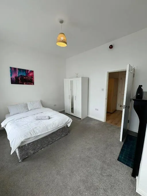 Spacious Flat In Sheffield City Center Gs304 בריטניה